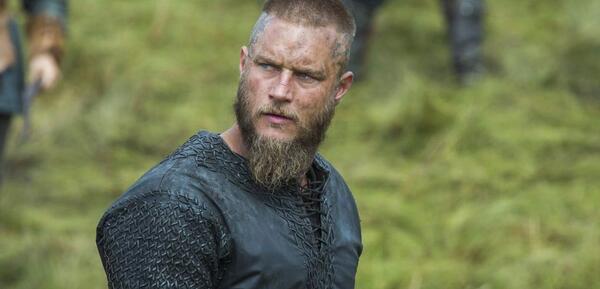 عکس بازیگر نقش اول سریال vikings