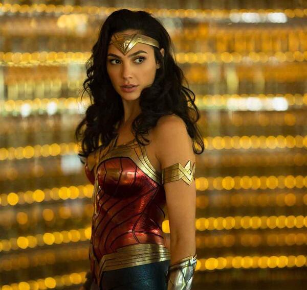عکس بازیگر نقش wonder woman