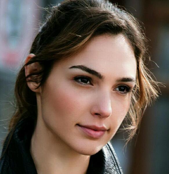 عکس بازیگر نقش wonder woman