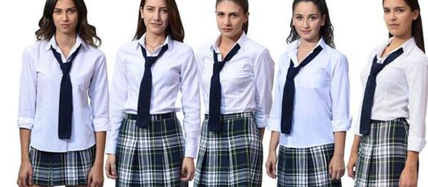 عکس فیلم غنچه های زخمی