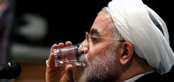 عکس سوتی روحانی آب آشامیدنی