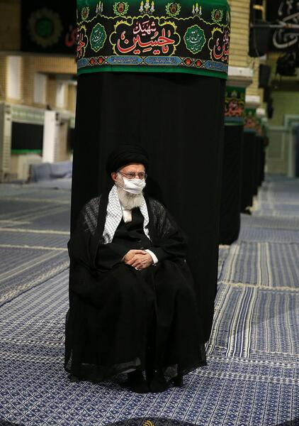عکس عزاداری امام خامنه ای