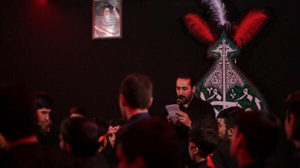 عکس عزاداری جوانان