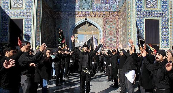 عکس عزاداری در حرم امام رضا