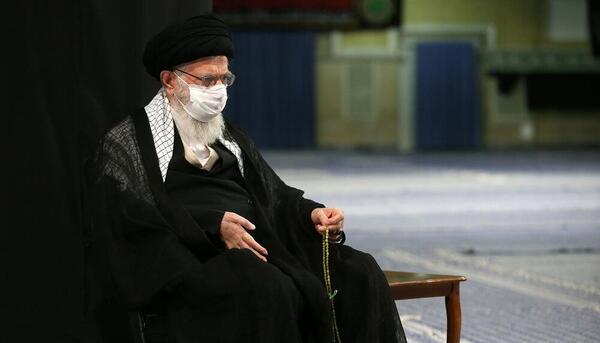 عکس عزاداری رهبری