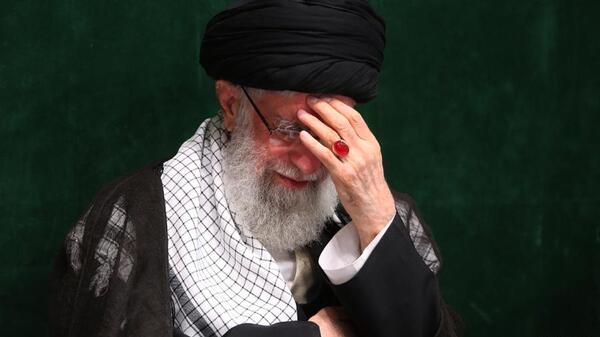 عکس رهبر عزاداری امام حسین