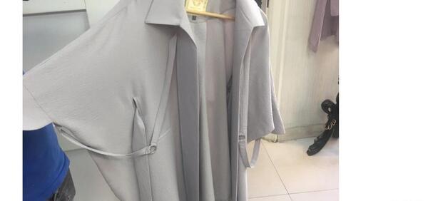 عکس مدل مانتو با پارچه ابروبادی طوسی