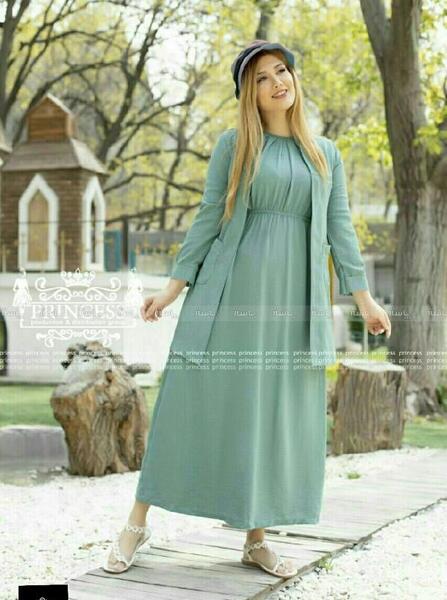 عکس مدل مانتو با پارچه ابروبادی طوسی