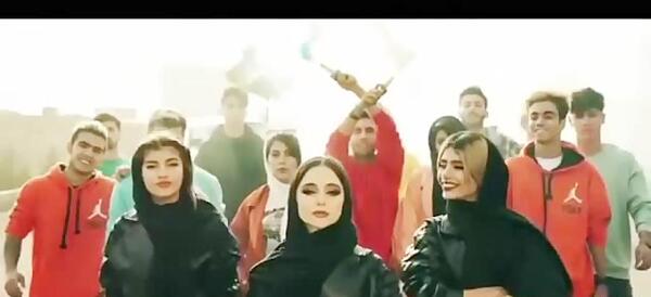 عکس دسته جمعی اکیپ نیکا فلاحی
