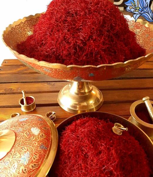عکس دسته زعفران