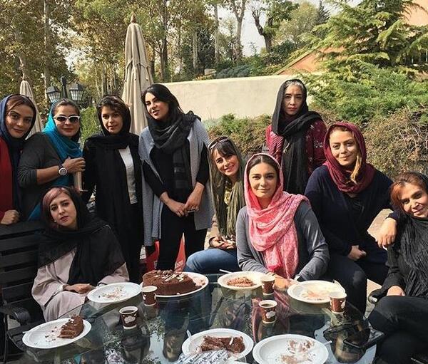عکس صبحانه دسته جمعی