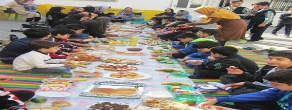 عکس صبحانه دسته جمعی
