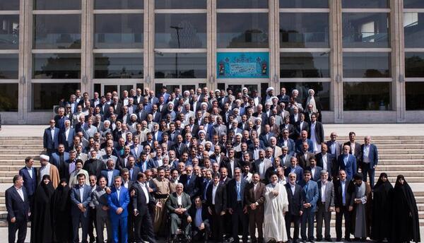 عکس دسته جمعی ظریف