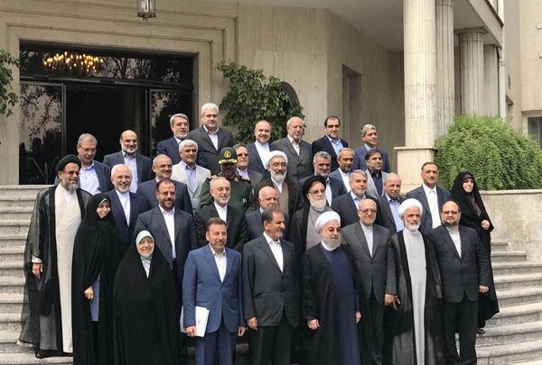 عکس دسته جمعی ظریف