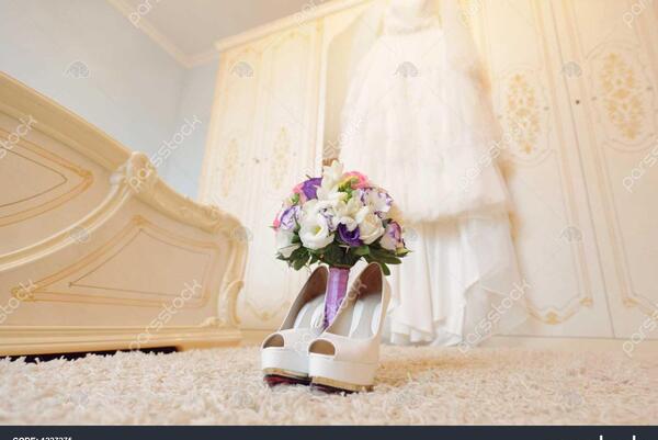 عکس دسته گل و کفش عروس