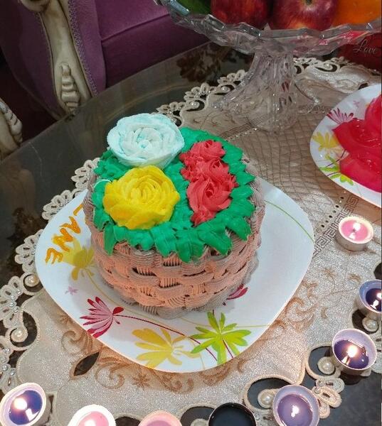 عکس دسته گل و کیک تولد
