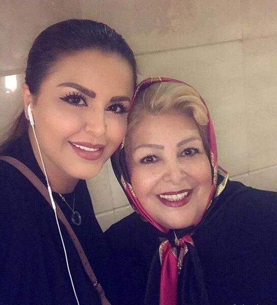 عکس مدیر برنامه سحر خواننده