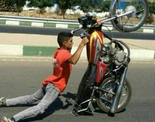 عکس مدیر خنده دار