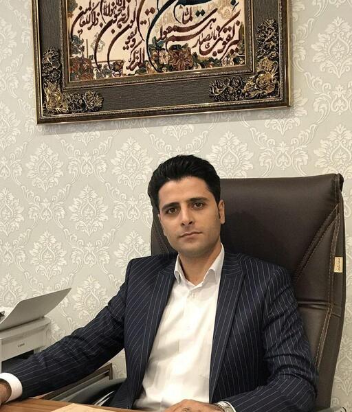 عکس خانم مدیر هتل