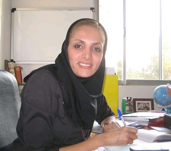 عکس مدیر دبستان