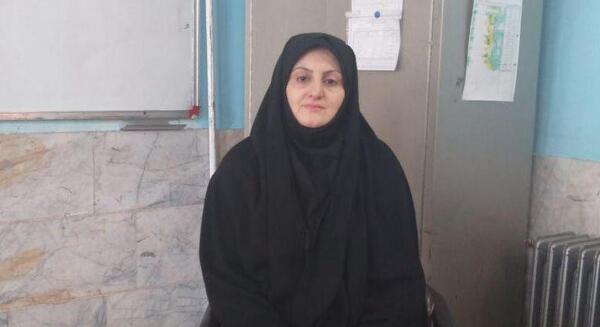عکس مدیر دبستان