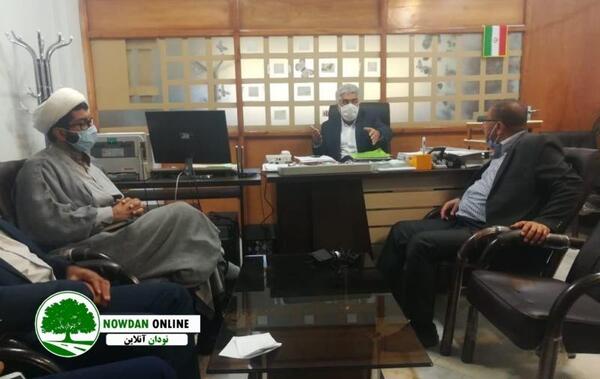 عکس مدیر دفتر
