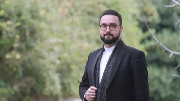 عکس مدیر رادیو جوان