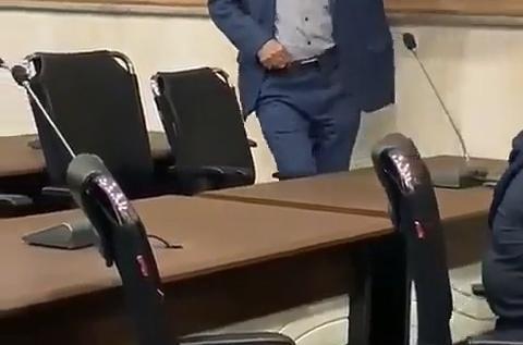 عکس مدیرکل پست هرمزگان