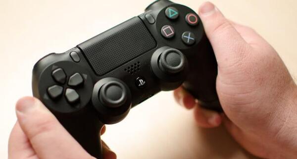 عکس دسته ps4 slim