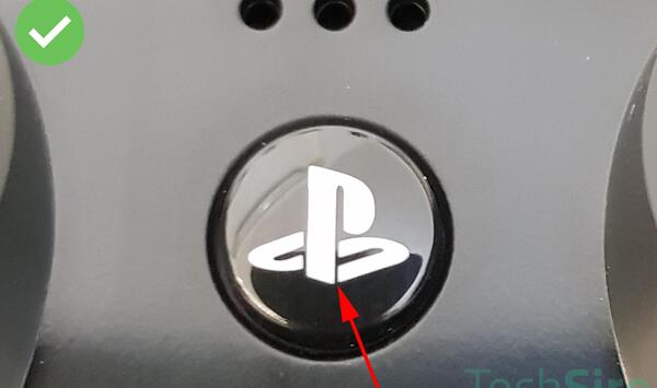 عکس دسته ps4 slim