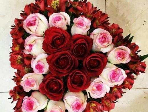 عکس دسته گل به شکل s