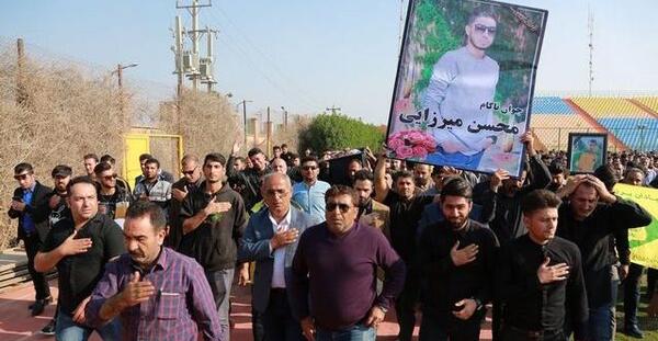 عکس مراسم خاکسپاری جوان ناکام