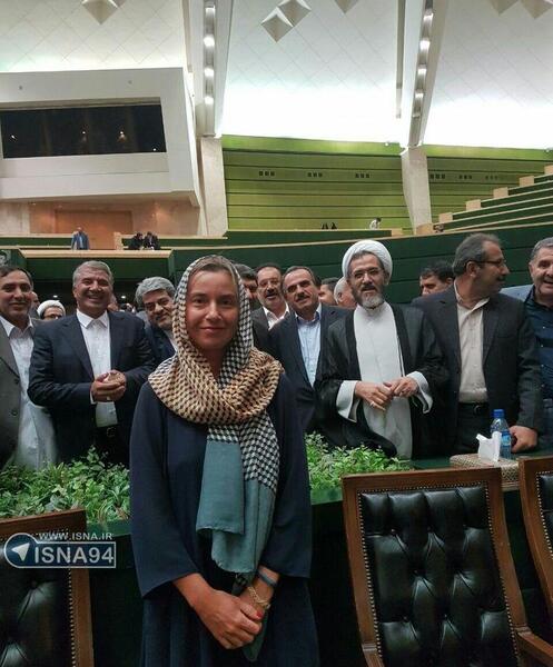 عکس نمایندگان مجلس با موگرینی