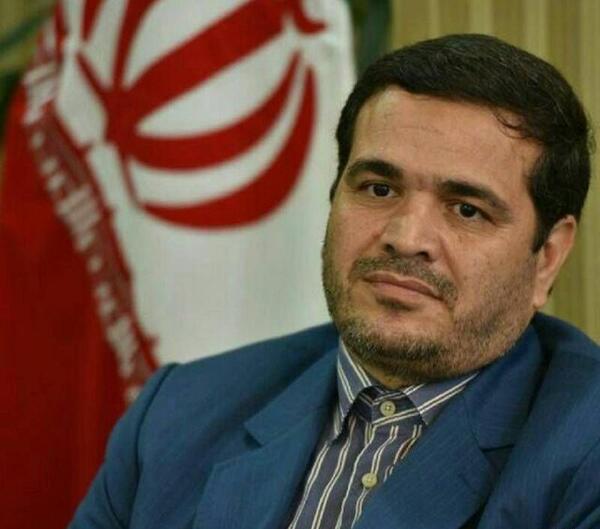 عکس نماینده مجلس که به سرباز سیلی زد