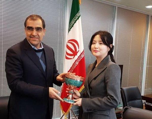 عکس بازیگران جواهری در قصر