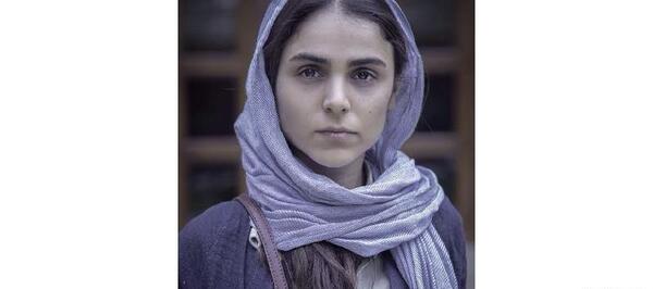 عکس بازیگران کلبه ای در مه