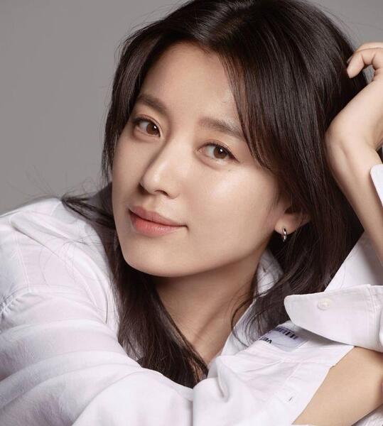 عکس بازیگر han hyo joo