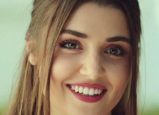 عکس هانده ارچل با چال گونه