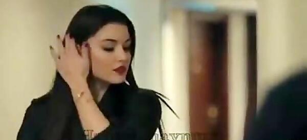 عکس هانده ارچل در حلقه