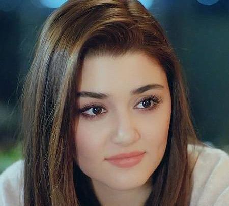 عکس هانده ارچل در سریال مدرسه دیوانه