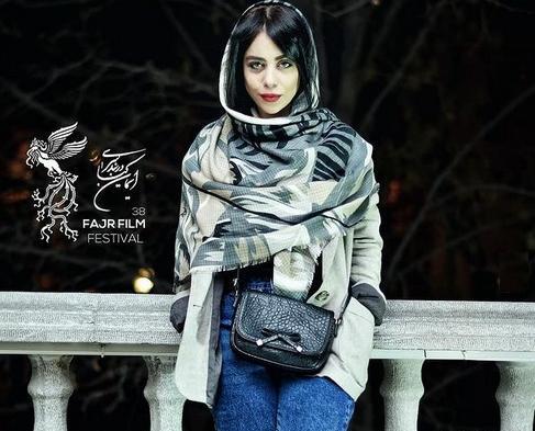 عکس الهام اخوان در دودکش