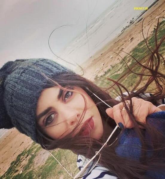 عکس الهام اخوان با همسرش