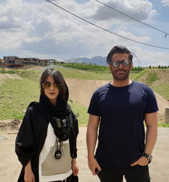 عکس گوشی الهام اخوان