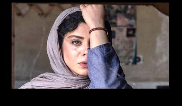 عکس گوشی الهام اخوان