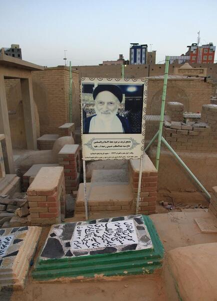 عکس قبرستان کربلا