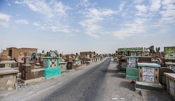 عکس قبرستان کربلا