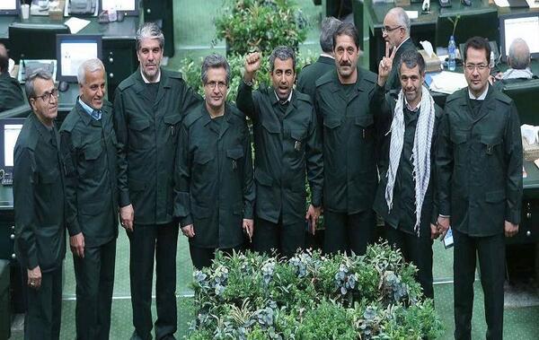 عکس نمایندگان مجلس با لباس سپاه