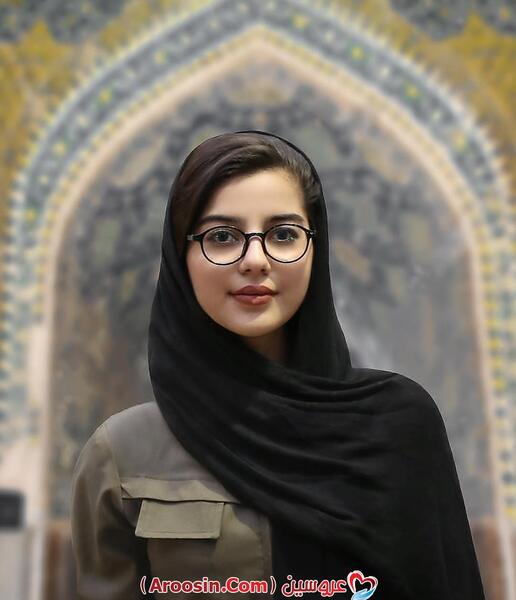 عکس سلفی دختر با حجاب