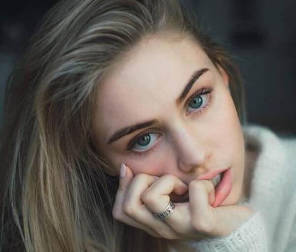 عکس چشم بدون آرایش برای پروفایل