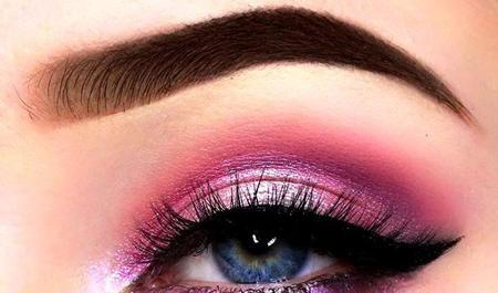 عکس سایه چشم صورتی
